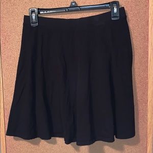 Black skater skirt